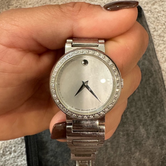 MOVADO WATCH DIAMOND BEZEL - Picture 4 of 5